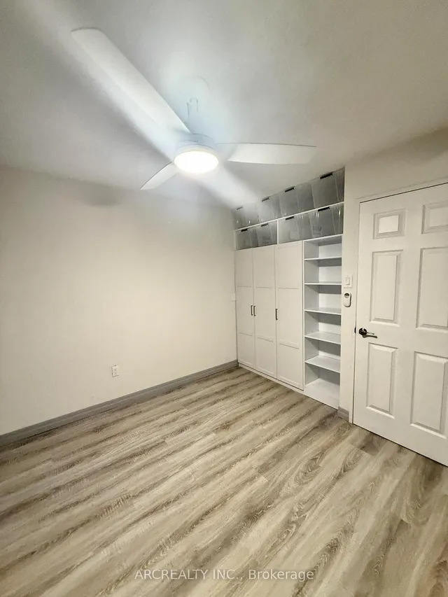 Additional image 23 of 4673 Jane St Unit 1007