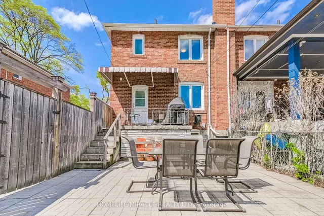 Additional image 33 of 133 Queens Dr