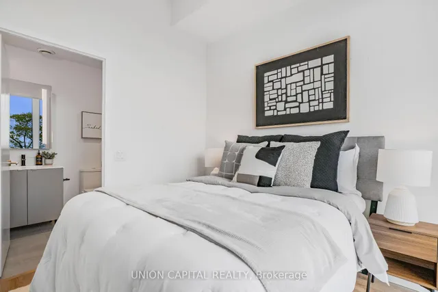 Additional image 21 of 500 Dupont St Unit 306