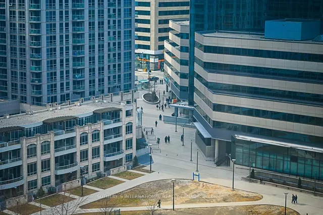 Additional image 20 of 386 Yonge St Unit 1021
