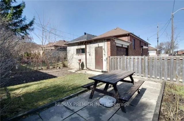 Additional image 23 of 1013 Briar Hill Ave