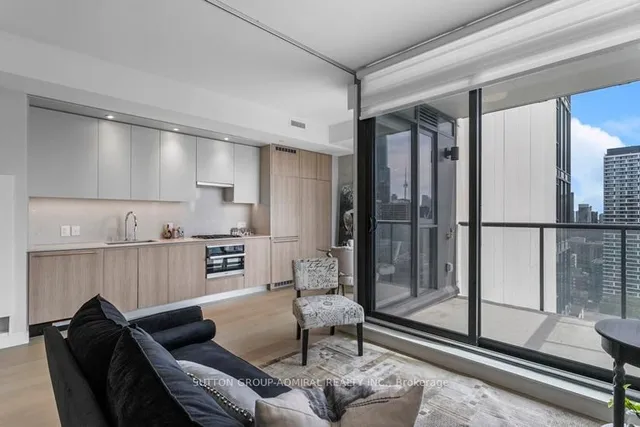 Additional image 17 of 81 Wellesley St Unit 2104