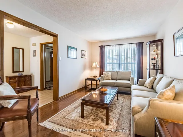 Additional image 9 of 34 Inverary Dr