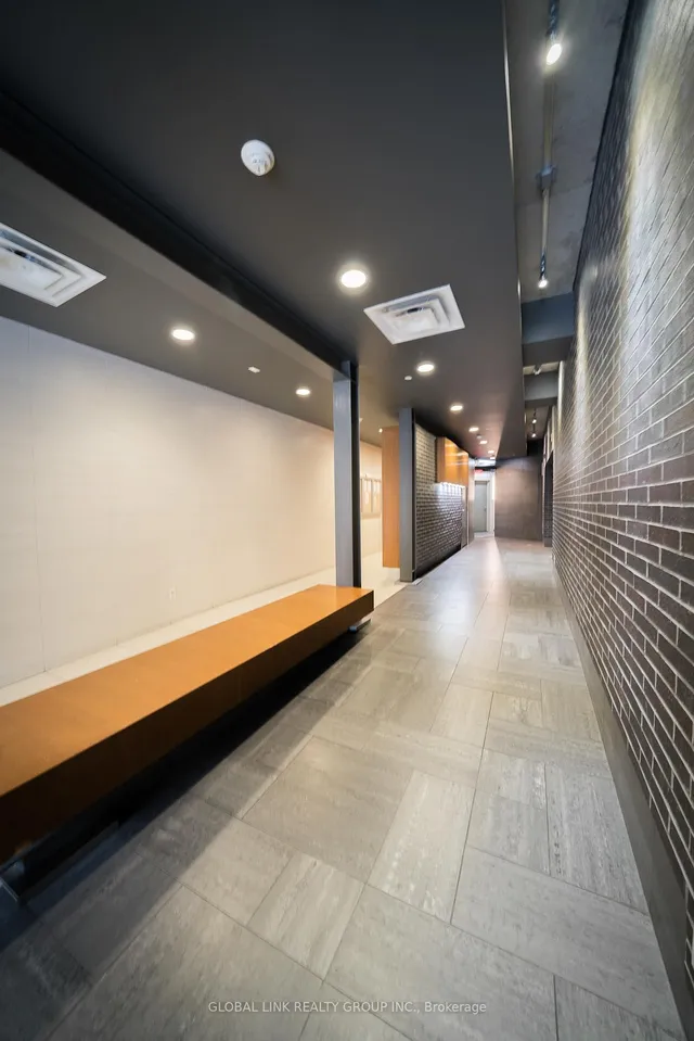 Additional image 12 of 319 Carlaw Ave Unit 306