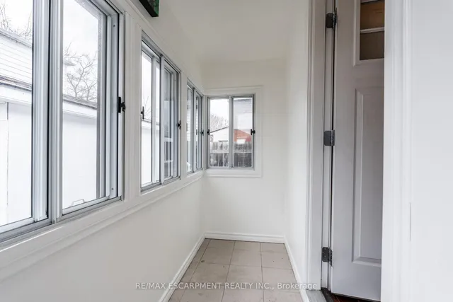 Additional image 26 of 170 Newlands Ave