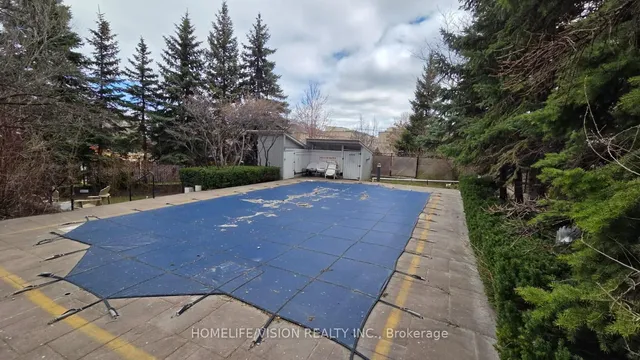 Additional image 27 of 35 Finch Ave Unit 703