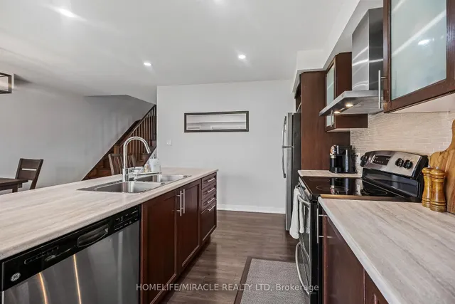 Additional image 37 of 66 Crafter Cres