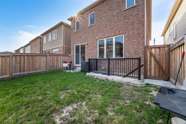 Additional image 36 of 13 Redfern St