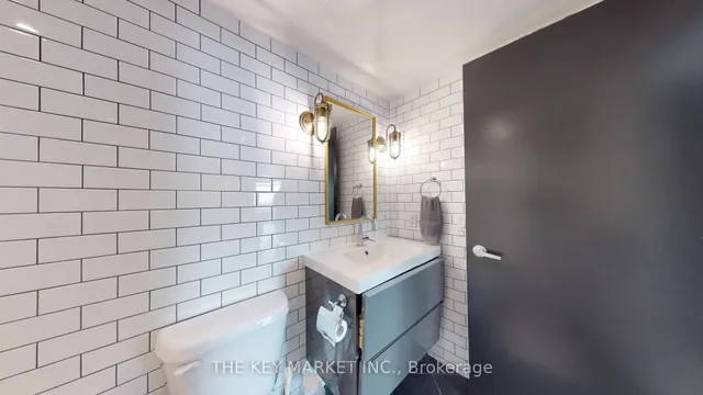 Additional image 29 of 81 Navy Wharf Crt Unit 315