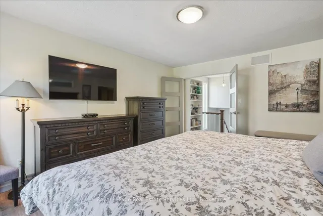 Additional image 27 of 1588 Kerns Rd Unit 6