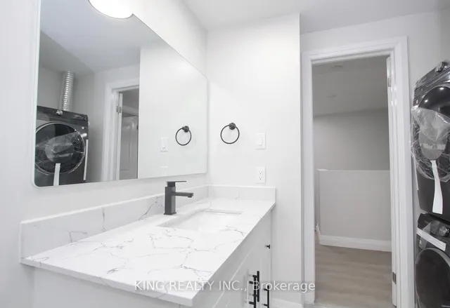 Additional image 21 of 62 Ashton Cres Unit 62