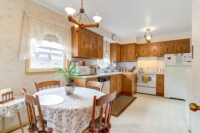 Additional image 10 of 111 Confederation Dr