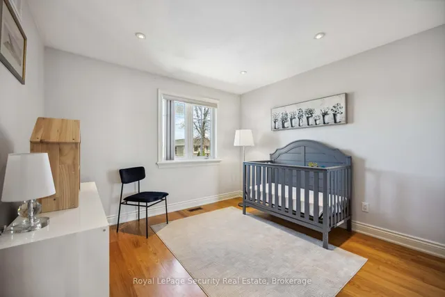 Additional image 23 of 1006 Briar Hill Ave