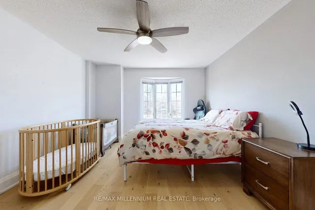 Additional image 12 of 572 Lumberton Cres