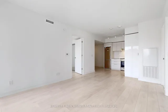 Additional image 6 of 501 Yonge St Unit 912