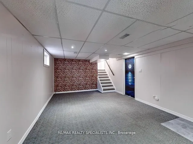 Additional image 39 of 34 Madoc Dr