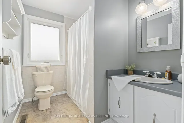 Additional image 28 of 98 Mikado Cres