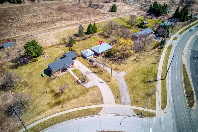 Additional image 37 of 1515 Burloak Dr