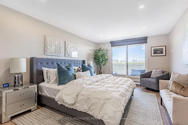 Additional image 14 of 360 Bloor St Unit 603