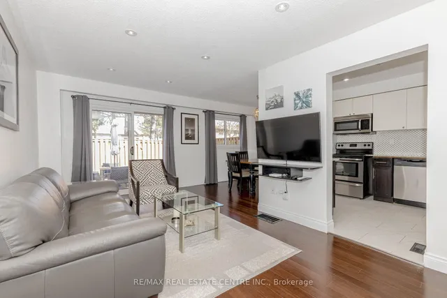 Additional image 9 of 1526 Lancaster Dr Unit 123