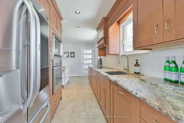 Additional image 16 of 20 Marblehead Cres