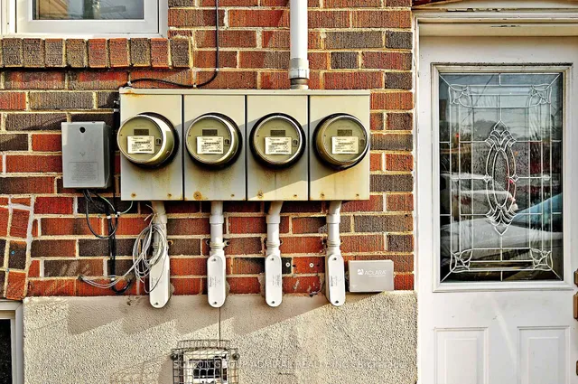 Additional image 5 of 555 Royal York Rd