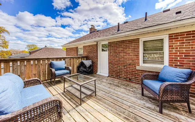 Additional image 24 of 76 Brentwood Ave