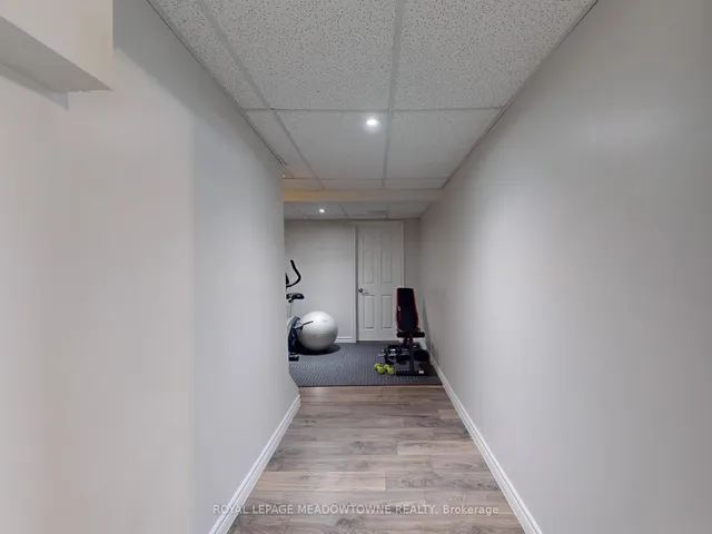 Additional image 34 of 152 Essling Ave