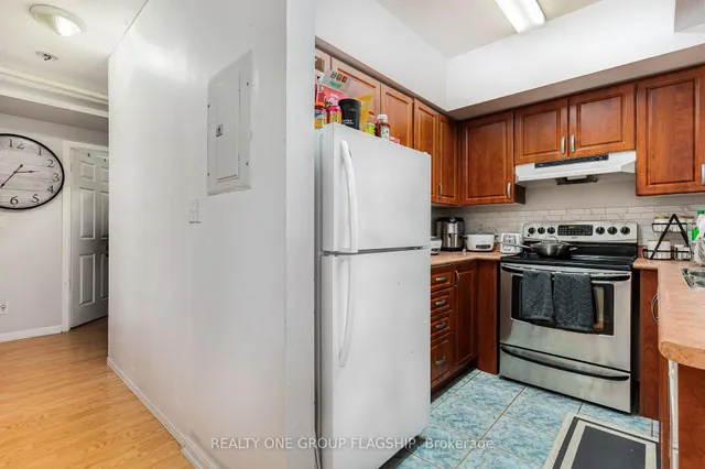 Additional image 8 of 3045 Finch Ave Unit 1032