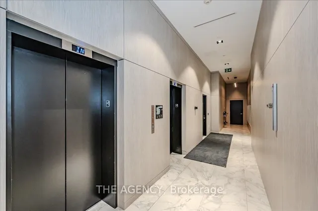 Additional image 5 of 5 WELLINGTON St Unit 209