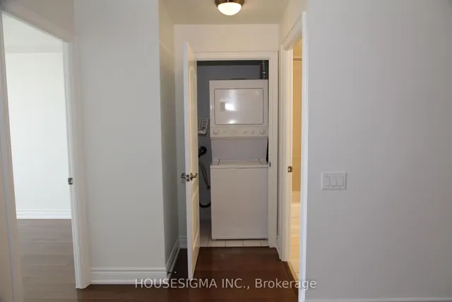 Additional image 9 of 2 Clairtrell Rd Unit 1208