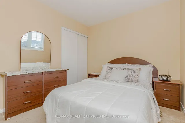 Additional image 36 of 66 Viceroy Cres