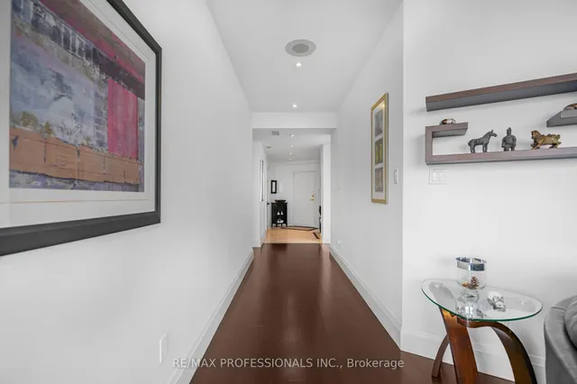 Additional image 16 of 2010 Islington Ave Unit PH03