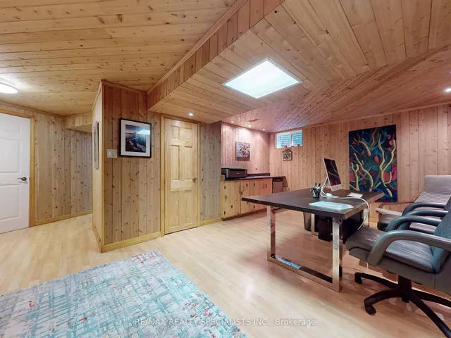 Additional image 38 of 1846 Steepbank Cres