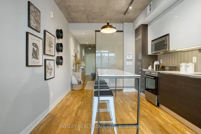 Additional image 17 of 8 Dovercourt Rd Unit 613