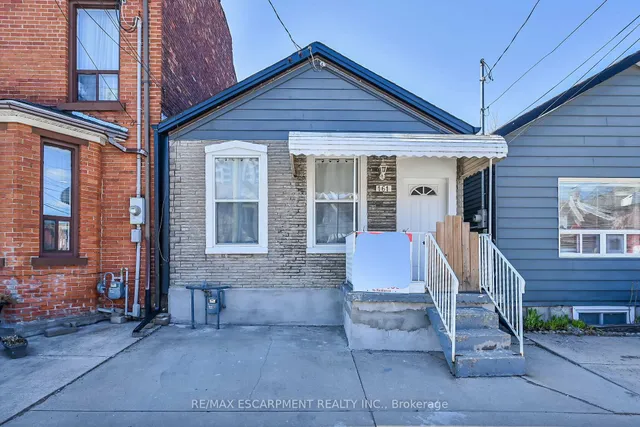 161 RAY St