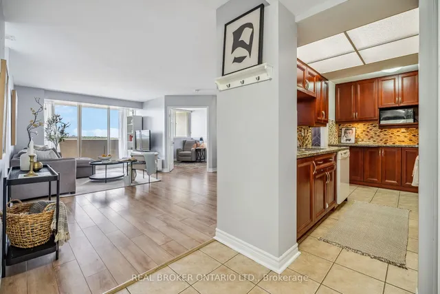 Additional image 4 of 30 Thunder Grve Unit 1102