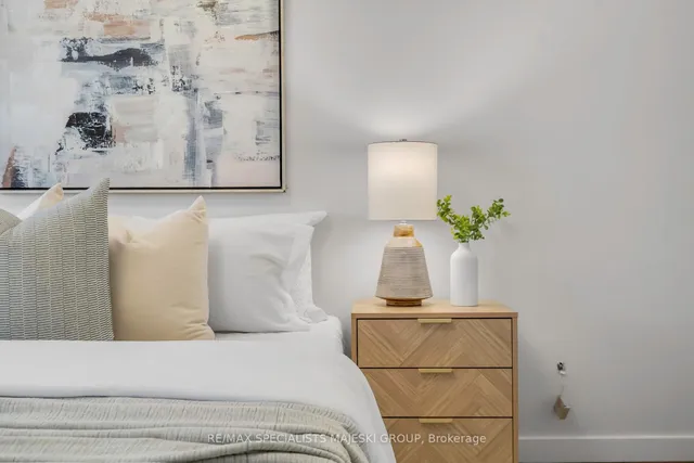 Additional image 27 of 2377 Cotswold Cres