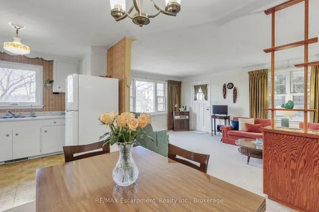 Additional image 15 of 1060 Brook View Ave