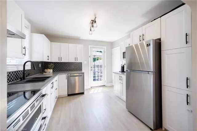 Additional image 11 of 105 Tragina Ave