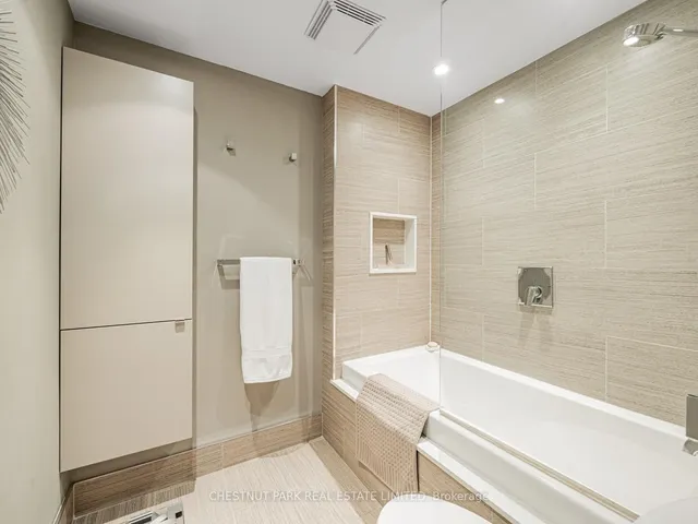 Additional image 21 of 423 Avenue Rd Unit 8