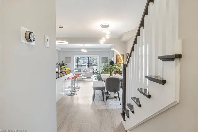 Additional image 8 of 919 Robert Ferrie Dr