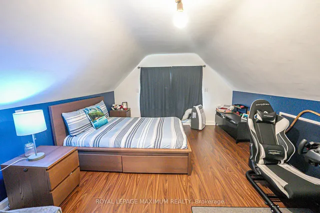 Additional image 19 of 2113 Keele St