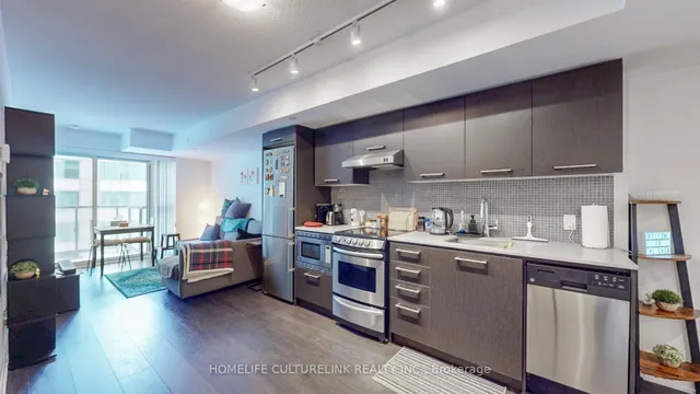 Additional image 20 of 87 Peter St Unit 1417