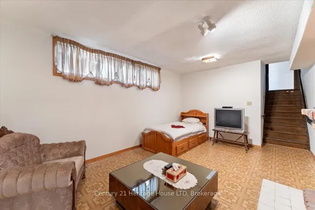 Additional image 29 of 38 Palm Crt