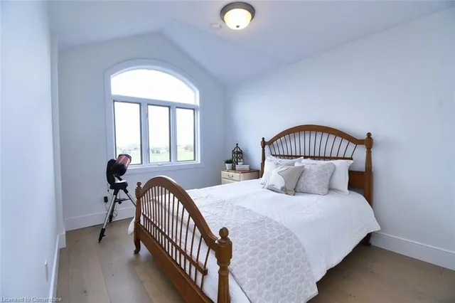 Additional image 36 of 46 Parkmanor Dr