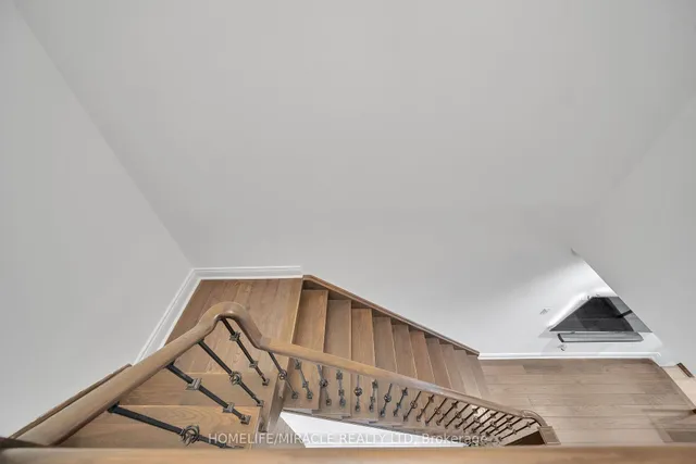 Additional image 29 of 93 Crystal Glen Cres