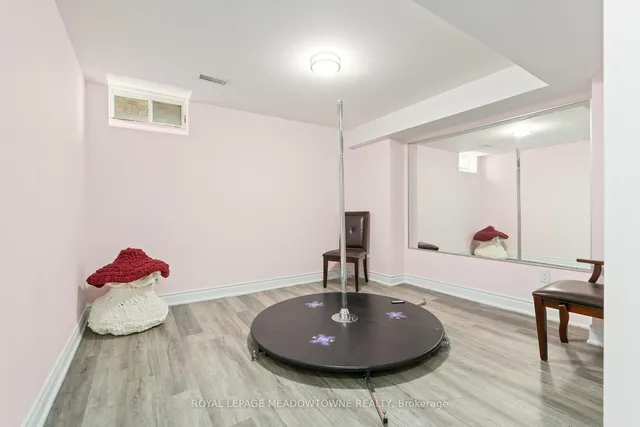 Additional image 41 of 5 Beacon Hill Dr