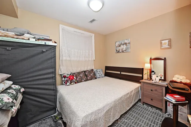 Additional image 24 of 555 Royal York Rd