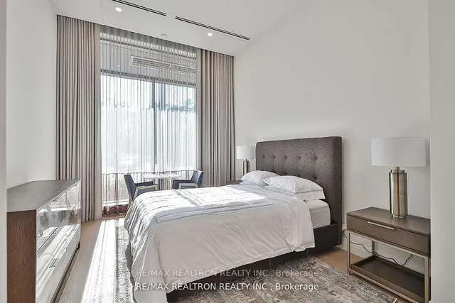 Additional image 47 of 285 Avenue Rd Unit 601